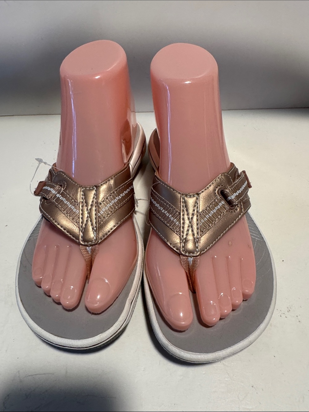 Women's Metallic Rose Gold Thong Sandals